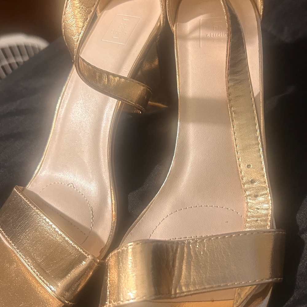 Luxurious Gold High Heel Sandals with Ankle Straps